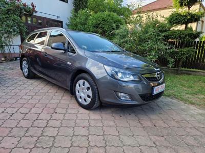 Używane Opel Astra - 29 900 PLN, 236 000 km, 2011