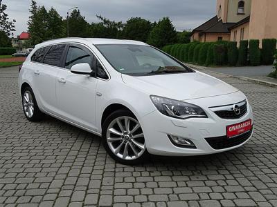 Używane Opel Astra - 32 900 PLN, 159 866 km, 2012