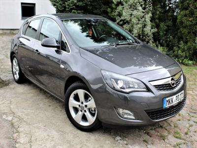 Używane Opel Astra - 32 900 PLN, 177 000 km, 2012