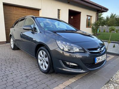Używane Opel Astra - 38 900 PLN, 141 000 km, 2014