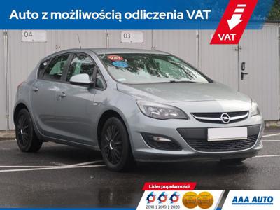 Używane Opel Astra - 40 000 PLN, 110 403 km, 2015