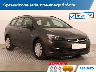 Używane Opel Astra - 43 000 PLN, 79 825 km, 2015