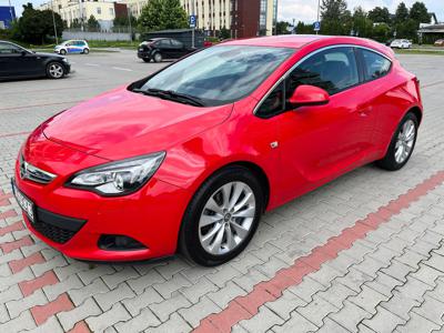 Używane Opel Astra - 45 000 PLN, 102 300 km, 2011