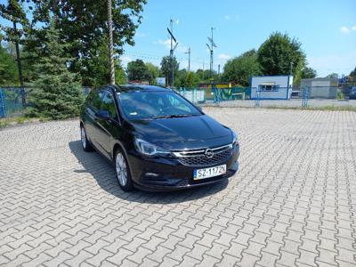 Używane Opel Astra - 61 900 PLN, 51 000 km, 2017