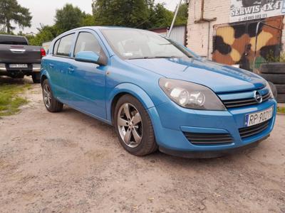 Używane Opel Astra - 7 900 PLN, 290 500 km, 2004