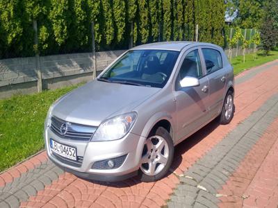 Używane Opel Astra - 9 000 PLN, 286 326 km, 2007