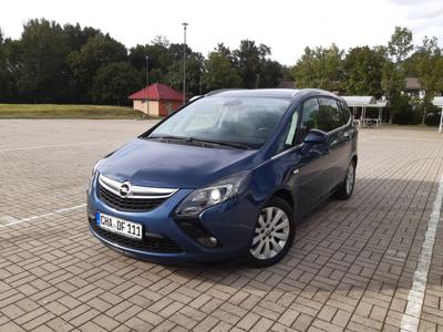 Używane Opel Zafira - 50 700 PLN, 209 000 km, 2015