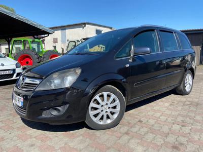 Używane Opel Zafira - 7 500 PLN, 219 000 km, 2009