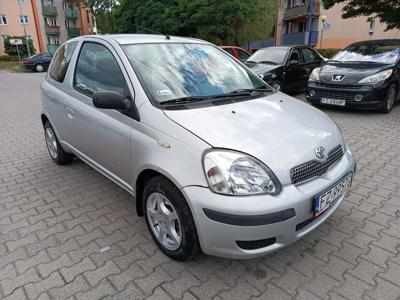 Używane Toyota Yaris - 3 300 PLN, 249 000 km, 2002