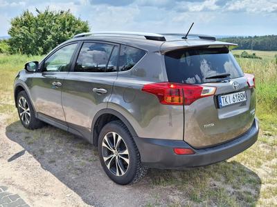 Używane Toyota RAV4 - 74 000 PLN, 130 000 km, 2015