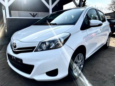 Używane Toyota Yaris - 33 900 PLN, 180 000 km, 2014