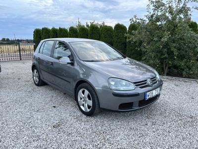 Używane Volkswagen Golf - 12 800 PLN, 280 100 km, 2005