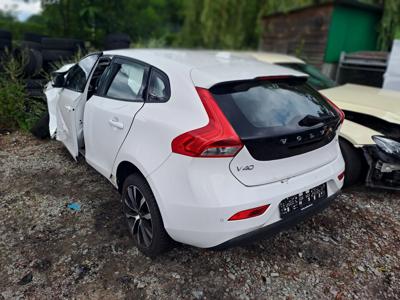 Używane Volvo V40 - 18 900 PLN, 20 000 km, 2019