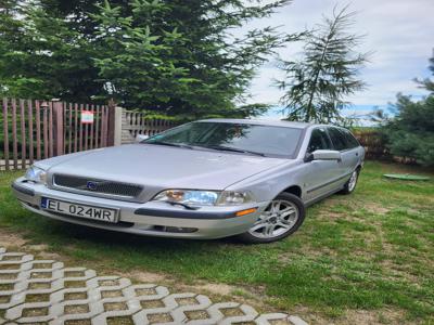 Używane Volvo V40 - 3 900 PLN, 235 500 km, 2001