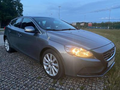 Używane Volvo V40 - 47 900 PLN, 117 000 km, 2015