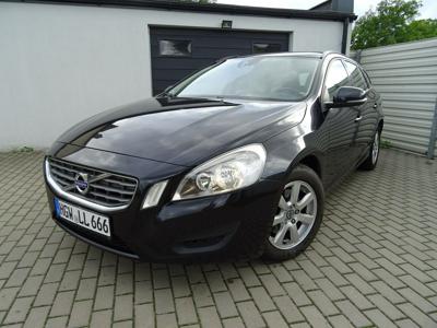 Używane Volvo V60 - 32 800 PLN, 239 300 km, 2011