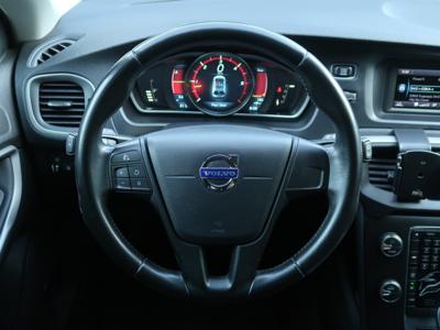 Volvo V40 2013 2.0 D3 221035km ABS