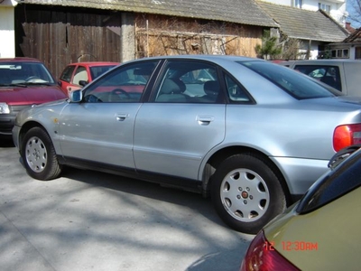 Audi A4 1.8 benzyna 120 KM 1997r. (Skawina)