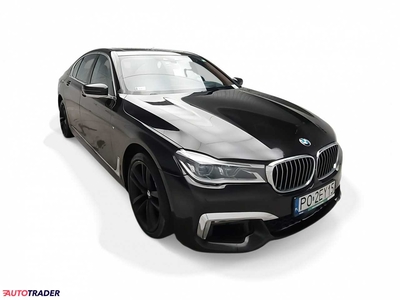 BMW 740 3.0 diesel 320 KM 2016r. (Komorniki)