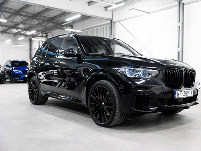 BMW X5 G05 M SUV 4.4 M50i 530KM 2021