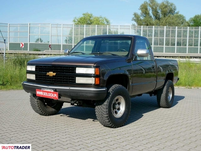 Chevrolet Silverado 5.7 benzyna 190 KM 1991r. (Goczałkowice-Zdrój)