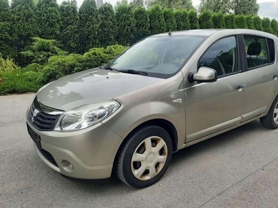 Dacia Sandero I Hatchback 5d 1.6 MPI 87KM 2008