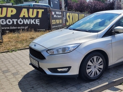 Ford Focus III Hatchback 5d facelifting 1.5 TDCi 120KM 2015