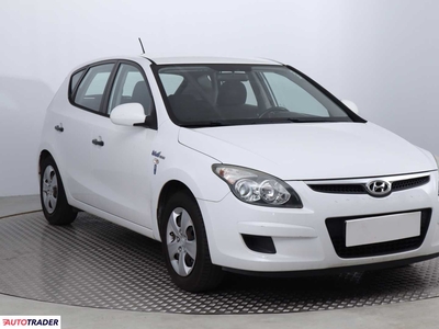 Hyundai i30 1.4 107 KM 2010r. (Piaseczno)