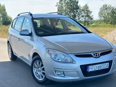 Hyundai i30 I CW Facelifting 1.6 CRDi 115KM 2011