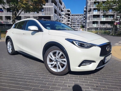 Infiniti Q30 1.6T 122KM 2015