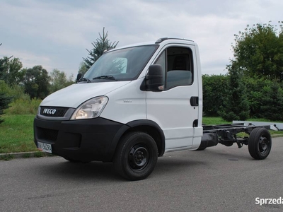 Iveco Daily Rama do zabudowy 2.3 Diesel 120KM Długość ramy 3,5 Metra