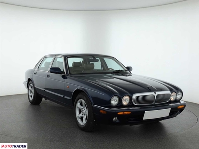 Jaguar XJ 4.0 280 KM 2000r. (Piaseczno)