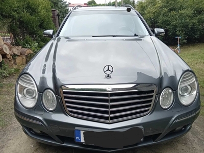 Mercedes-Benz Klasa E W211 Mercedes-Benz E550 W211