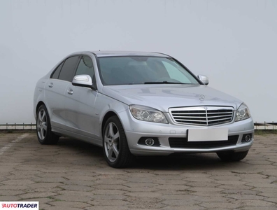 Mercedes C-klasa 1.8 181 KM 2007r. (Piaseczno)