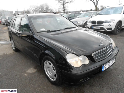 Mercedes C-klasa 2.1 diesel 115 KM 2002r. (Tychy)