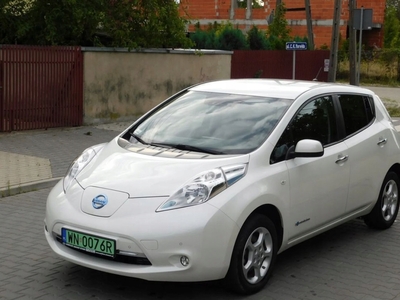 Nissan Leaf I Hatchback 5d Elektryczny 109KM 2015