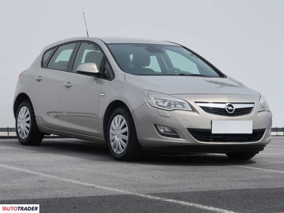 Opel Astra 1.6 113 KM 2009r. (Piaseczno)