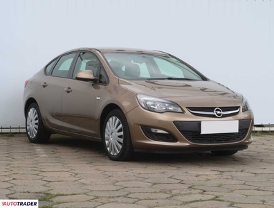 Opel Astra 1.6 113 KM 2013r. (Piaseczno)