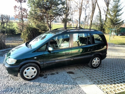 Opel Zafira 2.0 diesel 101 KM 2004r. (Humniska)