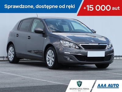 Peugeot 308 II Hatchback 5d 1.2 PureTech 110KM 2016