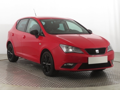 SEAT Ibiza V , Klimatronic, Parktronic, Podgrzewane siedzienia