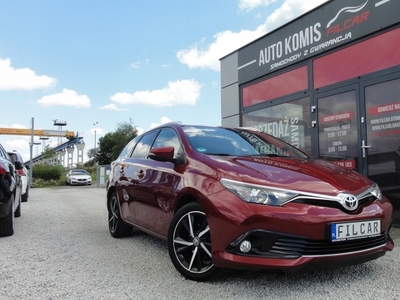 Toyota Auris II Touring Sports Facelifting 1.2 D-4T 116KM 2017