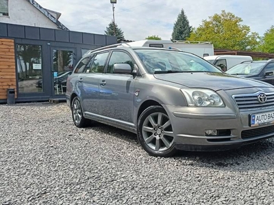 Toyota Avensis 2.0 D4D • 2003r • Alufelgi • PT 06.2025r • 6L/100km • Funkcj