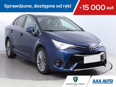 Toyota Avensis III Sedan Facelifting 2015 2.0 D-4D 143KM 2015