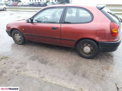 Toyota Corolla 1.3 benzyna 85 KM 1998r.