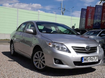 Toyota Corolla X Sedan 1.6 i 16V VVT-i 124KM 2008