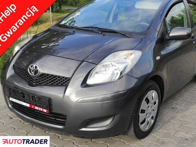 Toyota Yaris 1.0 benzyna 70 KM 2009r. (Stare Budy)