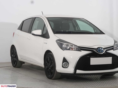 Toyota Yaris 1.5 99 KM 2016r. (Piaseczno)