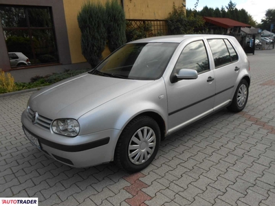 Volkswagen Golf 1.6 benzyna + LPG 105 KM 2002r. (Tychy)