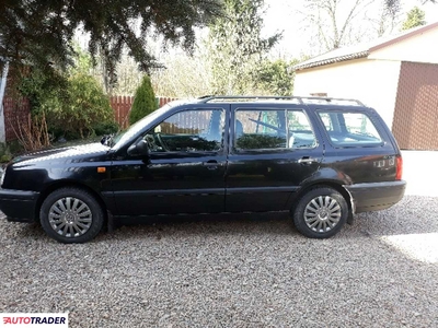 Volkswagen Golf 1.9 diesel 90 KM 1994r.